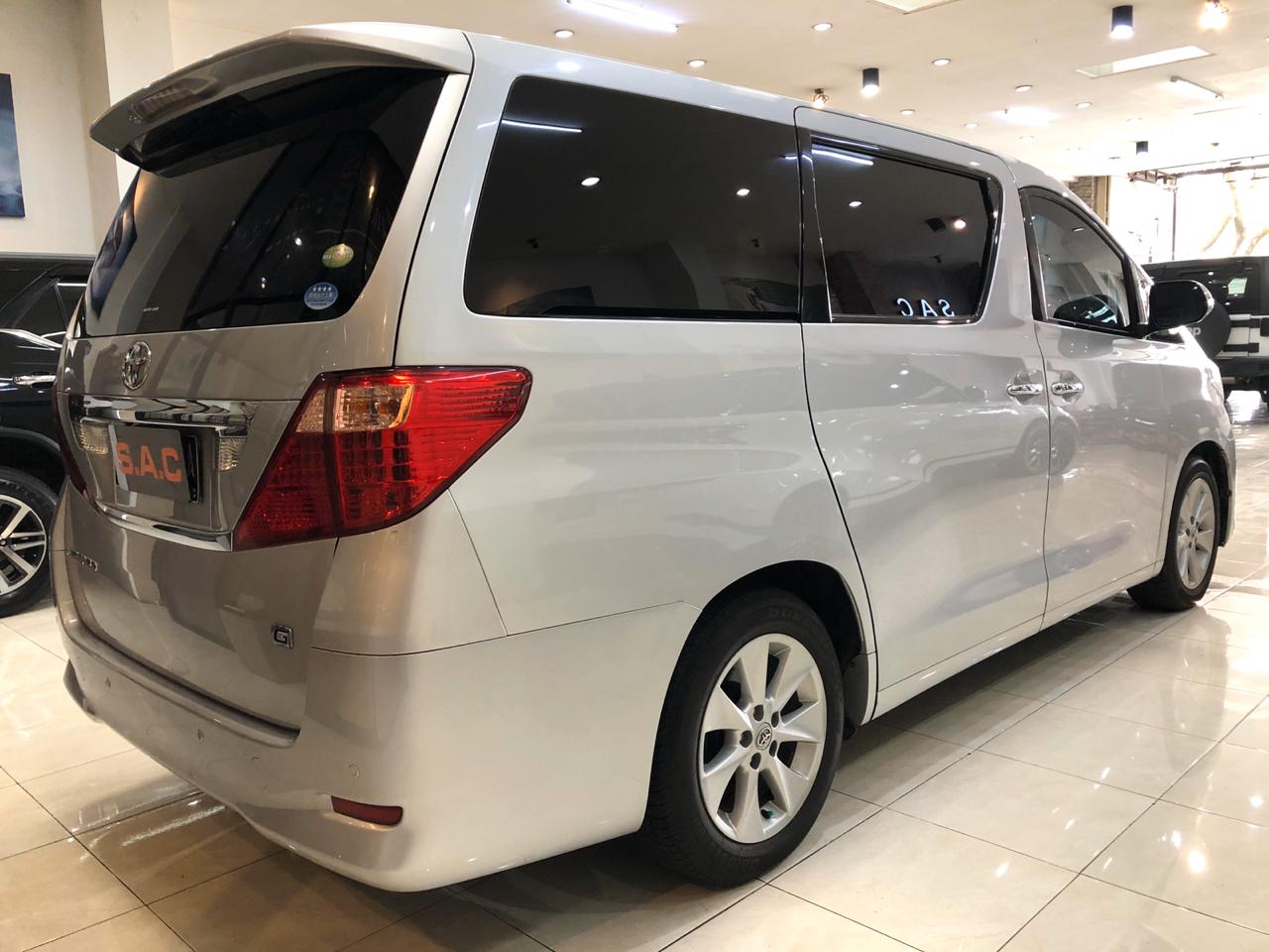 10 Mobil Alphard Termahal, Berapa Harganya? 8 10 Mobil Alphard Termahal, Berapa Harganya? 8