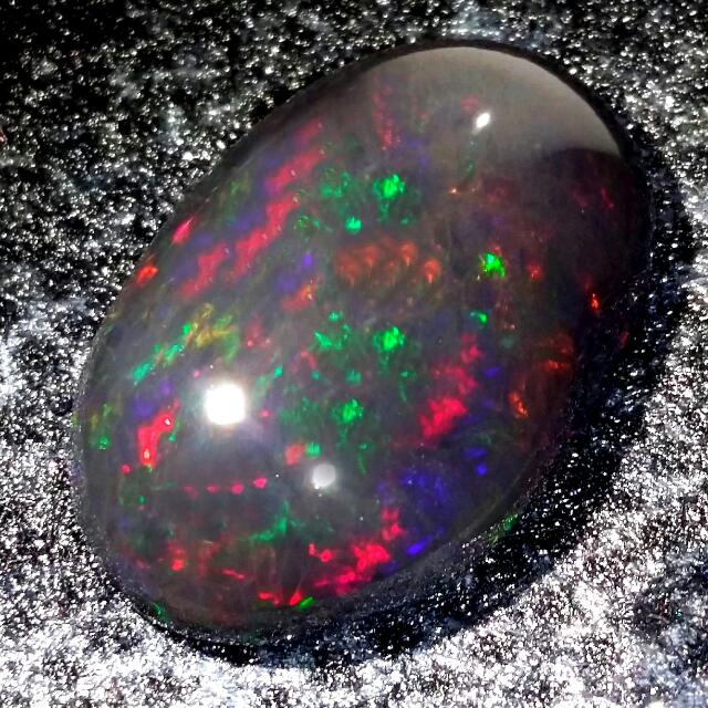 10 Jenis Batu Akik Termahal Dunia, Ada Yang Populer di Indonesia! 9 10 Jenis Batu Akik Termahal Dunia, Ada Yang Populer di Indonesia! 9