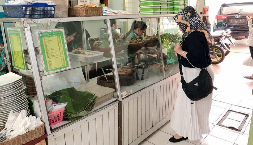 10 Tempat Buka Puasa Bersama di Jakarta Yang Favorit dan Enak, Simak Daftar Referensi Berikut Ini! 10 10 Tempat Buka Puasa Bersama di Jakarta Yang Favorit dan Enak, Simak Daftar Referensi Berikut Ini! 10