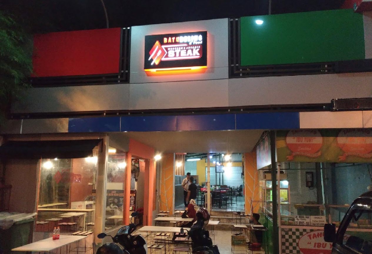 11 Rekomendasi Tempat Bukber Terdekat di Wilayah Kota Surabaya Yang Enak Untuk Keluarga 10 11 Rekomendasi Tempat Bukber Terdekat di Wilayah Kota Surabaya Yang Enak Untuk Keluarga 10