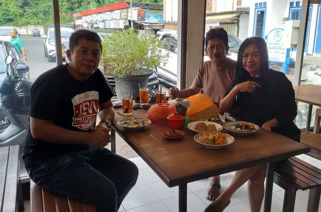 10 Rekomendasi Tempat Makan Untuk Berbuka Puasa Bersama di Magelang Yang Mengenyangkan 2 10 Rekomendasi Tempat Makan Untuk Berbuka Puasa Bersama di Magelang Yang Mengenyangkan 2