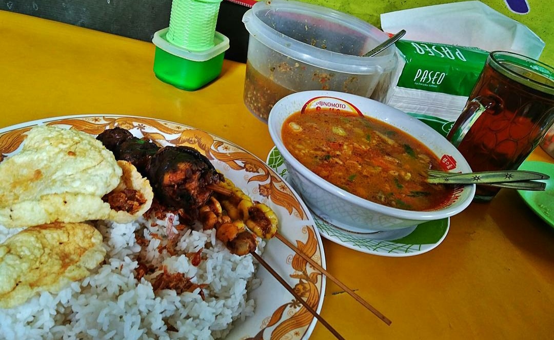 10 Referensi Tempat Makan Untuk Berbuka Puasa Bersama Keluarga Terdekat di Karawang Yang Asyik 5 10 Referensi Tempat Makan Untuk Berbuka Puasa Bersama Keluarga Terdekat di Karawang Yang Asyik 5