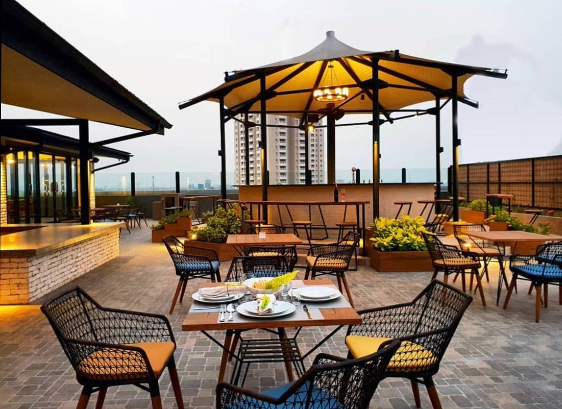 10 Rekomendasi Tempat Bukber Terdekat di Daerah Jakarta Barat Yang Nyaman dan Menarik Untuk Keluarga 5 10 Rekomendasi Tempat Bukber Terdekat di Daerah Jakarta Barat Yang Nyaman dan Menarik Untuk Keluarga 5