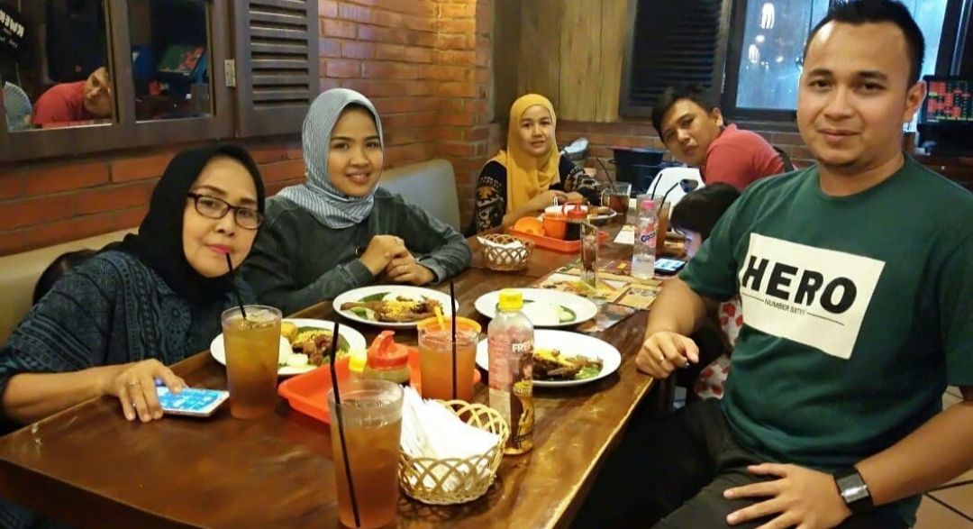 10 Tempat Berbuka Puasa Bersama di Bekasi Untuk Keluarga Yang Enak dan Murah, Simak Referensi Ini! 6 10 Tempat Berbuka Puasa Bersama di Bekasi Untuk Keluarga Yang Enak dan Murah, Simak Referensi Ini! 6