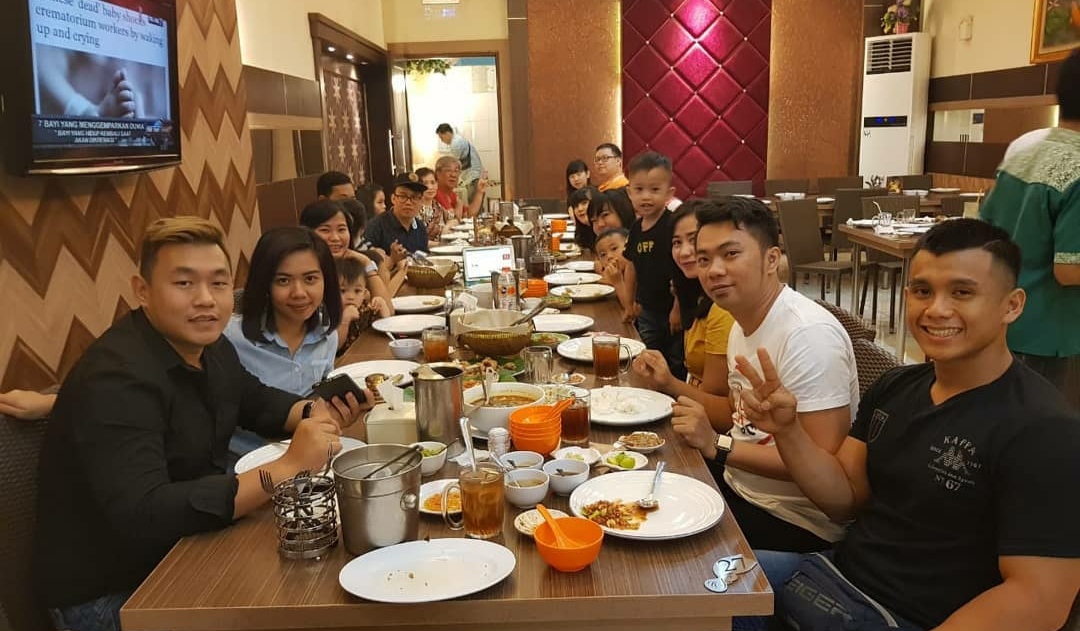 Ini Dia 10 Tempat Berbuka Puasa Terdekat di Makassar Yang Asyik dan Enak Bersama Keluarga 6 Ini Dia 10 Tempat Berbuka Puasa Terdekat di Makassar Yang Asyik dan Enak Bersama Keluarga 6