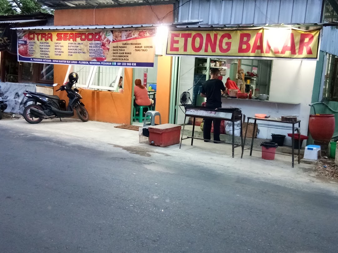 10 Daftar Tempat Makan Populer Yang Asyik Buat Bukber di Cirebon, Yuk Ajak Keluarga Kesini! 6 10 Daftar Tempat Makan Populer Yang Asyik Buat Bukber di Cirebon, Yuk Ajak Keluarga Kesini! 6