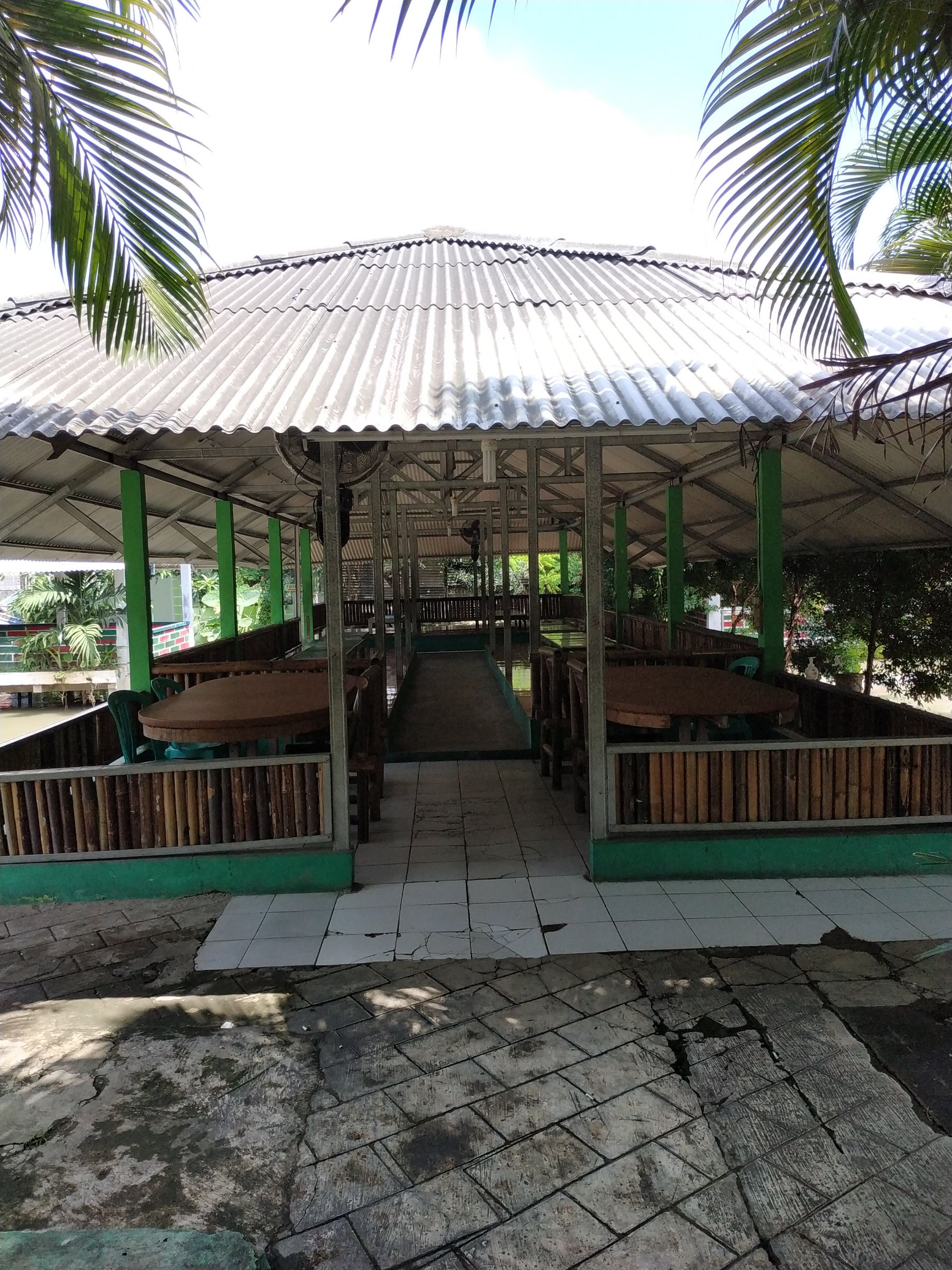 10 Daftar Referensi Tempat Bukber Terdekat di Wilayah Bekasi Yang Adem dan Nyaman, Simak Ini 6 10 Daftar Referensi Tempat Bukber Terdekat di Wilayah Bekasi Yang Adem dan Nyaman, Simak Ini 6