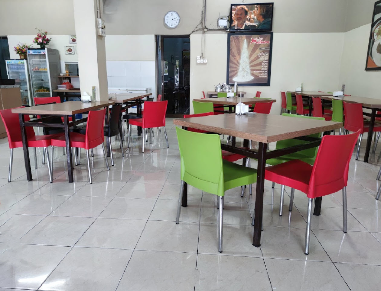 10 Tempat Bukber Terdekat di Wilayah Makassar Dengan Rasa Otentik, Simak Rekomendasi Ini 7 10 Tempat Bukber Terdekat di Wilayah Makassar Dengan Rasa Otentik, Simak Rekomendasi Ini 7