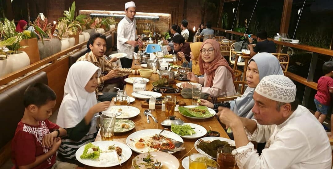 10 Tempat Berbuka Puasa di Bogor Untuk Keluarga Yang Asyik dan Nyaman, Simak Rekomendasi Ini! 9