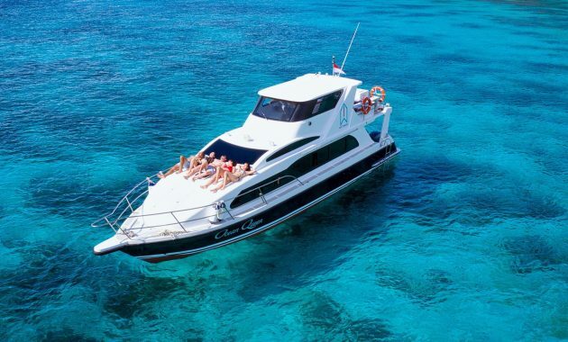 Jelajah Surga Labuan Bajo Bersama The Ocean Queen 1