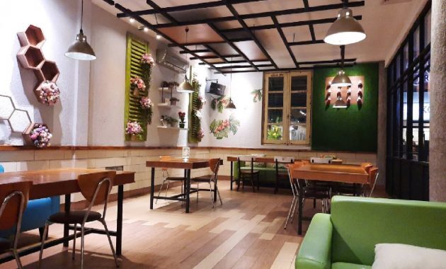 10 Daftar Tempat Makan Populer Yang Asyik Buat Bukber di Cirebon, Yuk Ajak Keluarga Kesini! 3 Tempat bukber di cirebon murah makan jawa barat super block csb ciledug jalan cipto dekat tol daerah gronggong gcm ade irma 24 jam kota kuningan kesambi enak lesehan kartini mall grage plumbon plered perumnas living plaza telaga remis sumber stasiun siliwangi dalam terdekat tuparev transmart talun baru utara waterland