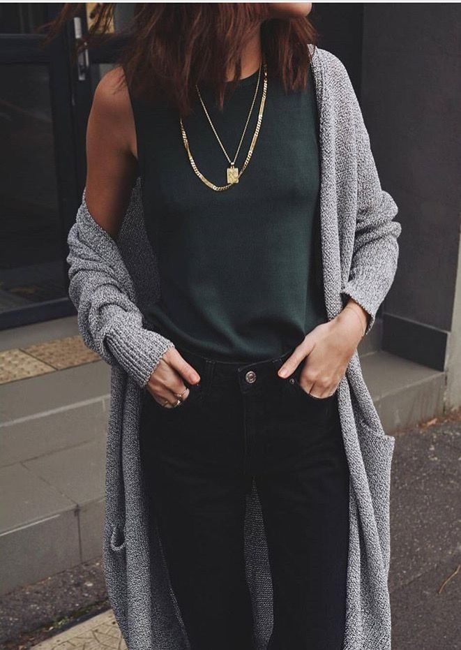 Buat Kalian Yang Berkulit Gelap, Ini 10 Warna Baju Yang Cocok 8