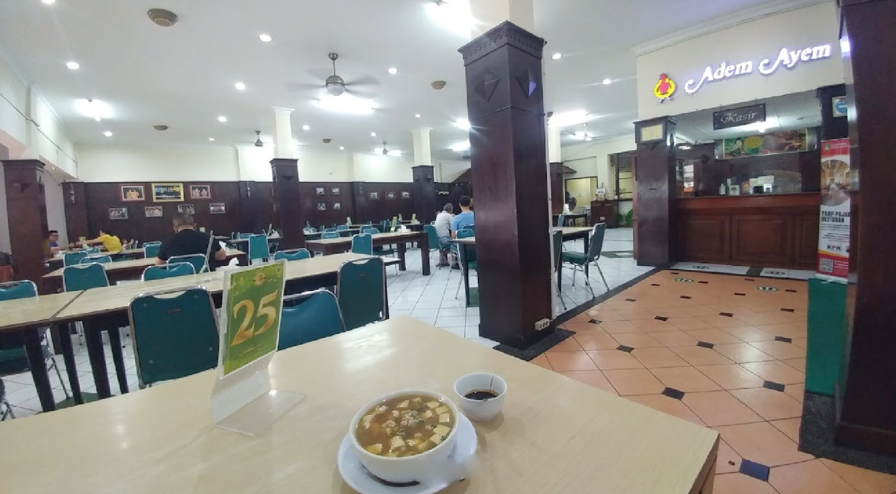 10 Tempat Bukber Terdekat di Solo Yang Khas Dengan Budaya Jawa Tengah, Simak Rekomendasi Ini 8