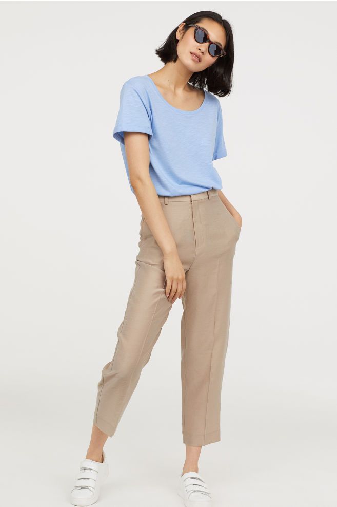 10 Warna Baju Yang Cocok Untuk Celana Cokelat 6 10 Warna Baju Yang Cocok Untuk Celana Cokelat 6