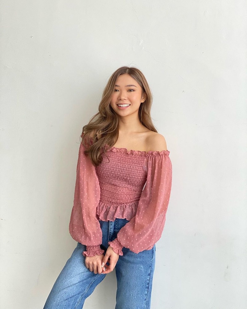 10 Model Baju Yang Lagi Ngetren Untuk Tampil Kekinian 2