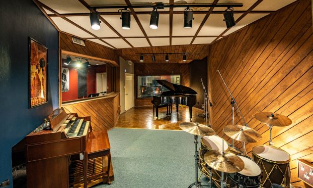 10 Toko Alat Musik Yang Ada di Purwokerto, Adakah Yang Kamu Tahu? 1