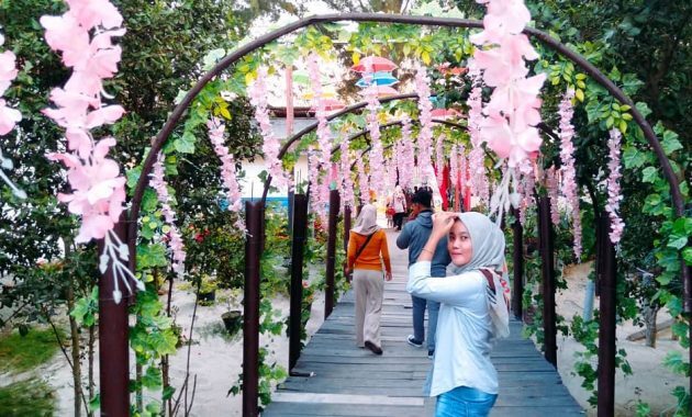 Bagaimana Akses Menuju Pantai Mangrove di Kabupaten Serdang Bedagai dan Berapa Harga Tiketnya? 2 Bagaimana Akses Menuju Pantai Mangrove di Kabupaten Serdang Bedagai dan Berapa Harga Tiketnya? 2