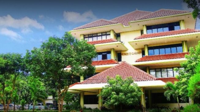 15 Daftar Nama Universitas di Jakarta Selatan Beserta Jurusannya dan Biaya Kuliah Per Semester 4 15 Daftar Nama Universitas di Jakarta Selatan Beserta Jurusannya dan Biaya Kuliah Per Semester 4