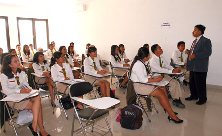 Daftar Universitas Ternama Buat Kamu Jika Ingin Kuliah di Ibukota Jakarta, Mana Yang Bisa Sambil Kerja? 14