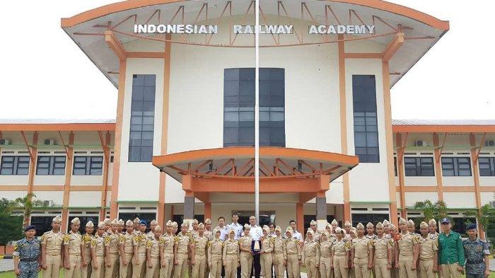 Daftar Universitas Negeri Maupun Swasta di Provinsi Jawa Timur, Manakah Yang Ada Jurusan Kedokteran? 10 Daftar Universitas Negeri Maupun Swasta di Provinsi Jawa Timur, Manakah Yang Ada Jurusan Kedokteran? 10