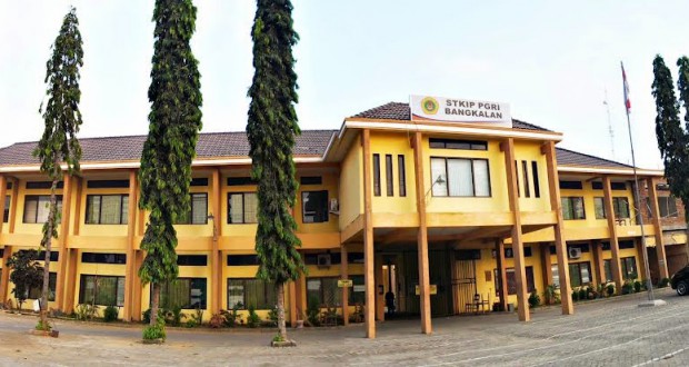 Madura Punya Beberapa Pilihan Universitas Negeri Atau Swasta Yang Bagus, Ini Dia Daftarnya! 10