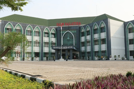 Daftar Universitas di Wilayah Jawa Tengah, Manakah Yang Ada Jurusan Tata Busana dan Psikologi? 14 Daftar Universitas di Wilayah Jawa Tengah, Manakah Yang Ada Jurusan Tata Busana dan Psikologi? 14