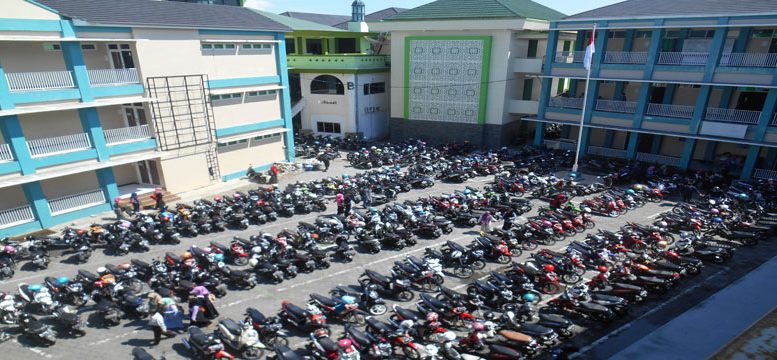 Daftar Universitas Negeri dan Swasta di Semarang, Manakah Yang Terbaik Untuk Jurusan Pilihanmu? 15 Daftar Universitas Negeri dan Swasta di Semarang, Manakah Yang Terbaik Untuk Jurusan Pilihanmu? 15