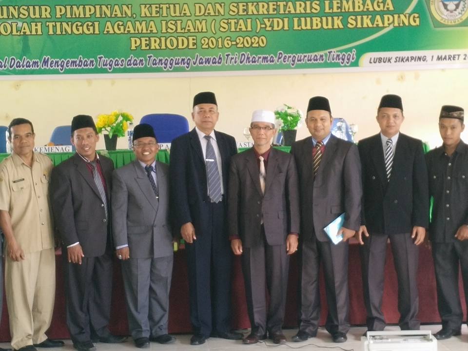 10 Daftar Universitas Negeri Atau Swasta di Provinsi Sumatera Barat dan Jurusannya, Mana Yang Terbaik? 10 10 Daftar Universitas Negeri Atau Swasta di Provinsi Sumatera Barat dan Jurusannya, Mana Yang Terbaik? 10