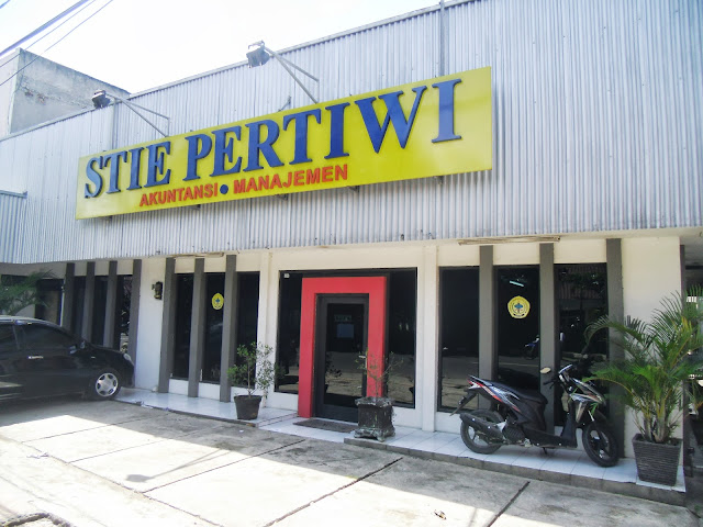 10 Daftar Universitas di Cikarang Jawa Barat, Manakah Yang Memiliki Akreditasi A dan Kelas Karyawan? 9 10 Daftar Universitas di Cikarang Jawa Barat, Manakah Yang Memiliki Akreditasi A dan Kelas Karyawan? 9