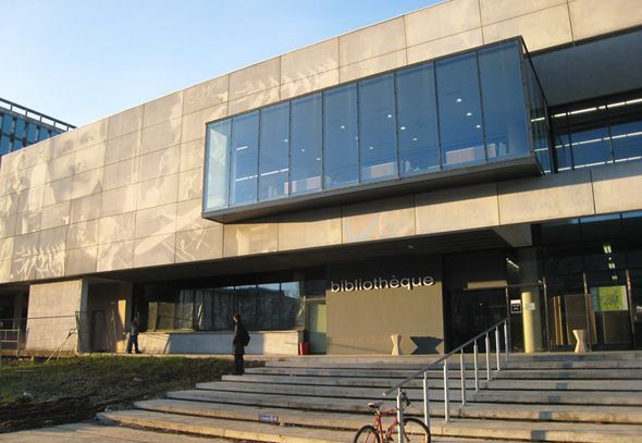 10 Daftar Universitas Terkenal di Perancis dan Jurusannya, Manakah Yang Menyediakan Beasiswa? 7 10 Daftar Universitas Terkenal di Perancis dan Jurusannya, Manakah Yang Menyediakan Beasiswa? 7