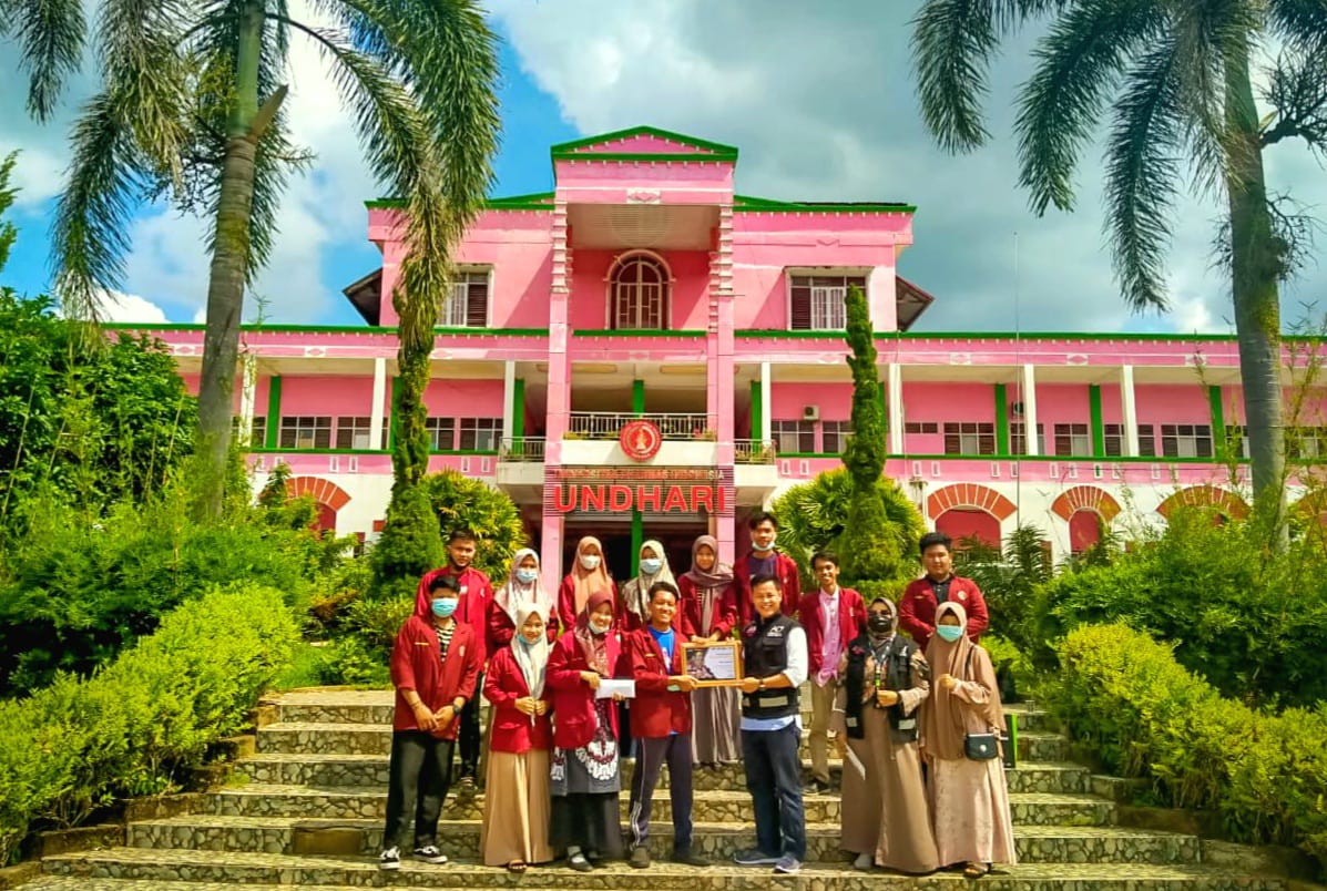 10 Daftar Universitas Negeri Atau Swasta di Provinsi Sumatera Barat dan Jurusannya, Mana Yang Terbaik? 7 10 Daftar Universitas Negeri Atau Swasta di Provinsi Sumatera Barat dan Jurusannya, Mana Yang Terbaik? 7