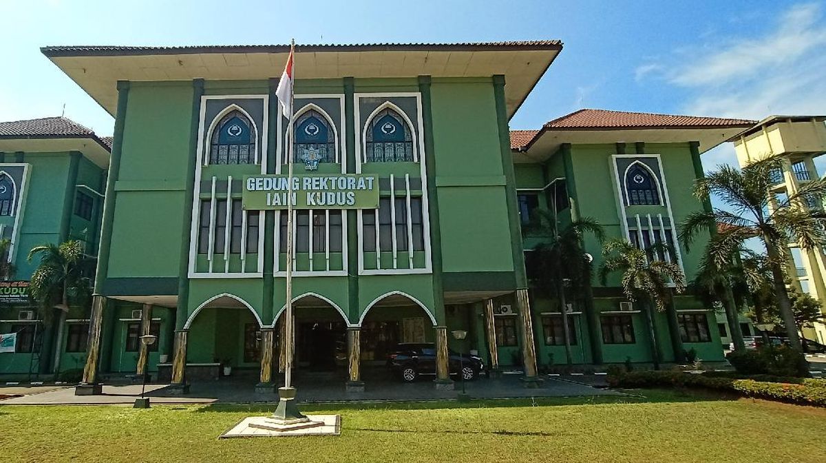 10 Daftar Universitas di Kudus Jawa Tengah, Manakah Yang Ada Jurusan Keperawatan Atau Farmasi? 1