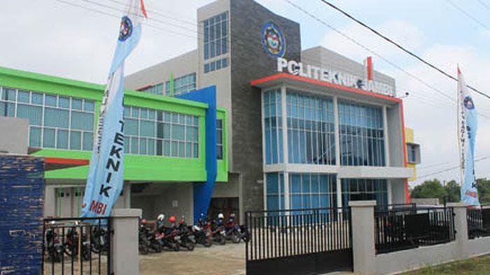 10 Universitas di Jambi, Manakah Yang Paling Bagus Untuk Fakultas Hukum dan Akreditasinya A? 5 10 Universitas di Jambi, Manakah Yang Paling Bagus Untuk Fakultas Hukum dan Akreditasinya A? 5