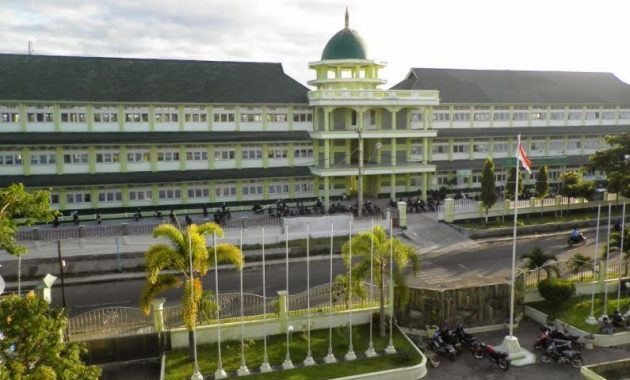 Universitas di lombok ntb timur tengah swasta yang ada bagu daftar kampus hamzanwadi terbaik terbuka barat utara bagus kesehatan yg negeri univ nama kumpulan kedokteran muhammadiyah pariwisata