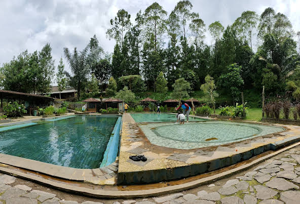 10 Rekomendasi Villa Dengan Kolam Pribadi di Ciater Subang Dengan Harga Mulai Rp300.000 Per Malam 6 10 Rekomendasi Villa Dengan Kolam Pribadi di Ciater Subang Dengan Harga Mulai Rp300.000 Per Malam 6
