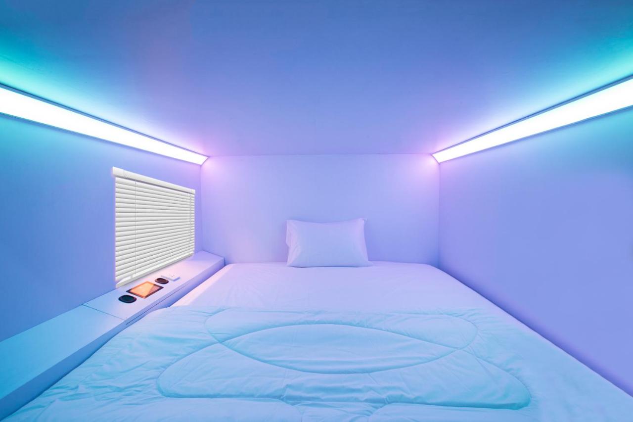 Butuh Penginapan Yang Murah? 10 Hotel Kapsul di Jakarta Ini Bisa Jadi Pilihan, Harga Mulai 100 Ribu Aja! 10 Butuh Penginapan Yang Murah? 10 Hotel Kapsul di Jakarta Ini Bisa Jadi Pilihan, Harga Mulai 100 Ribu Aja! 10