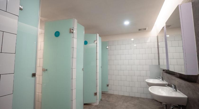 Bobobox Slamet Riyadi, Hotel Kapsul di Solo Yang Nyaman Dengan Harga Per Malam Mulai Dari Rp125.000 6 Bobobox Slamet Riyadi, Hotel Kapsul di Solo Yang Nyaman Dengan Harga Per Malam Mulai Dari Rp125.000 6