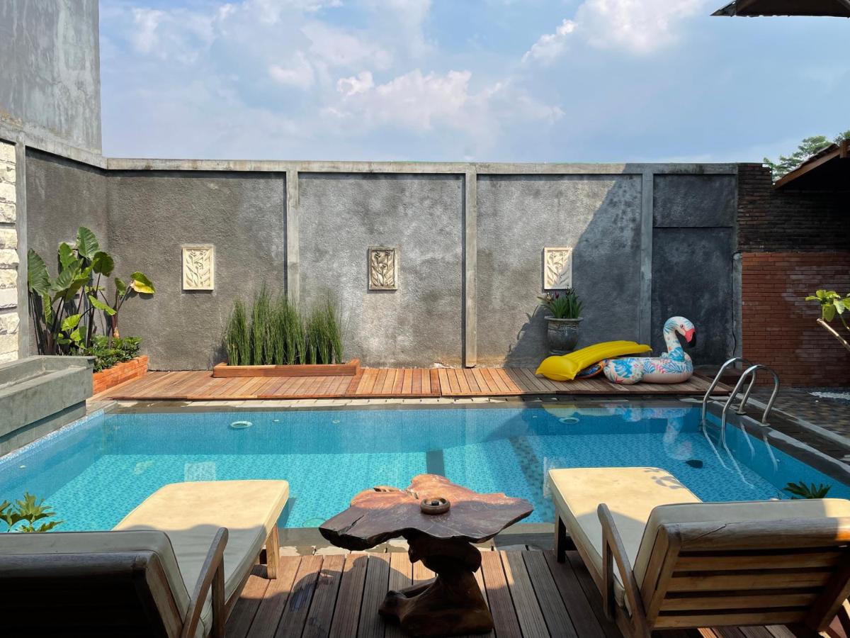 Daftar Villa Private Pool di Kota Malang Yang Cocok Untuk Keluarga, Harga Mulai Rp1.900.000 Per Malam 4