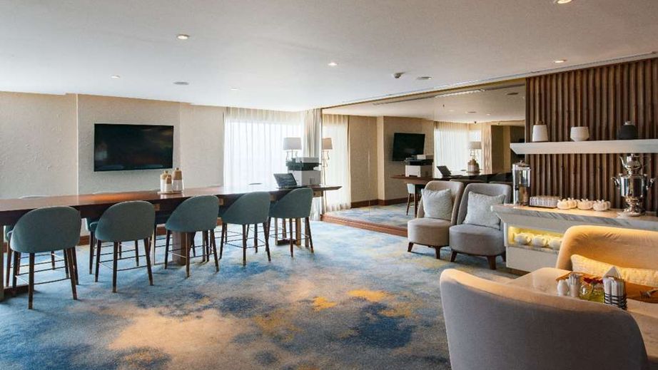 Nikmati Kamar Presidential Suite Dengan Private Pool di Vasa Hotel Surabaya, Per Malam Rp11.000.000 8 Nikmati Kamar Presidential Suite Dengan Private Pool di Vasa Hotel Surabaya, Per Malam Rp11.000.000 8