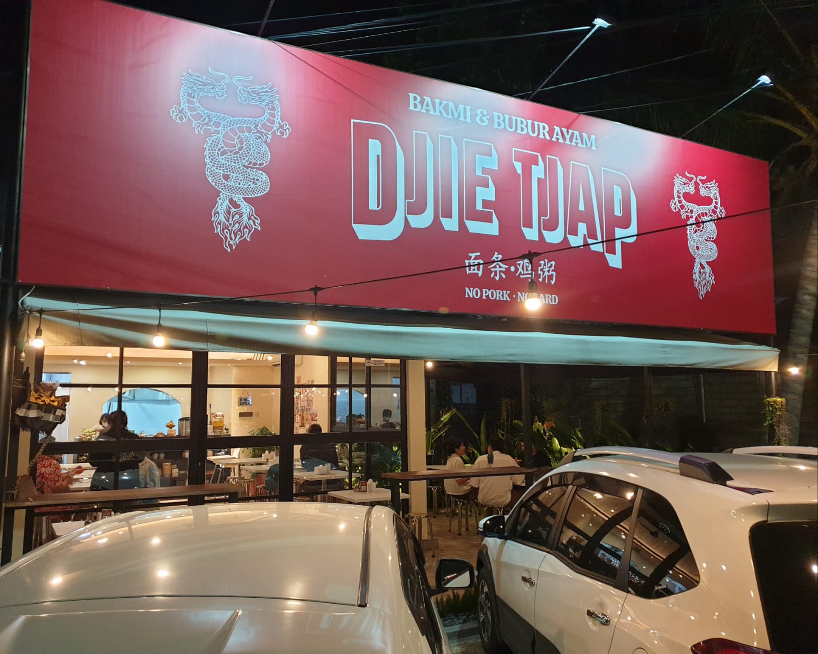 10 Rekomendasi Cafe 24 Jam Paling Cantik di Daerah Bali Yang Siap Menampungmu Setiap Waktu 2 10 Rekomendasi Cafe 24 Jam Paling Cantik di Daerah Bali Yang Siap Menampungmu Setiap Waktu 2