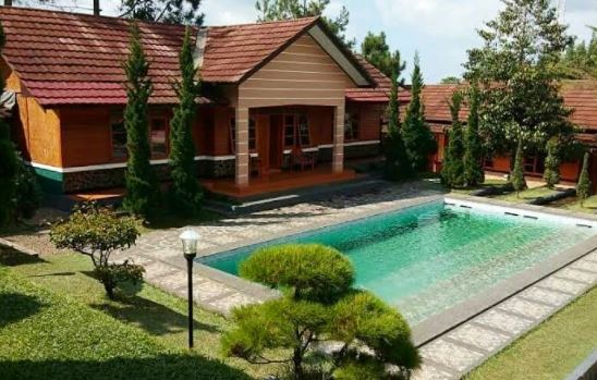 10 Rekomendasi Villa Dengan Kolam Pribadi di Ciater Subang Dengan Harga Mulai Rp300.000 Per Malam 8 10 Rekomendasi Villa Dengan Kolam Pribadi di Ciater Subang Dengan Harga Mulai Rp300.000 Per Malam 8