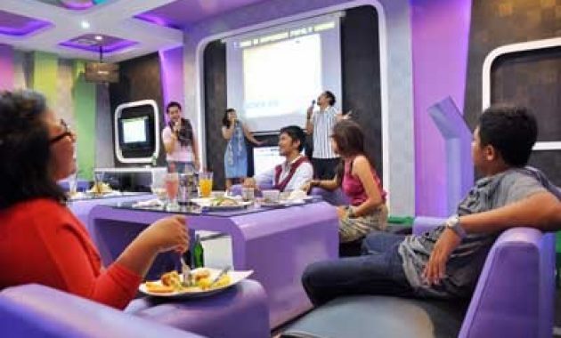 Yang Hobi Nyanyi, Catat Nih 10 Daftar Pilihan Karaoke Paling Recommended di Jogja 1