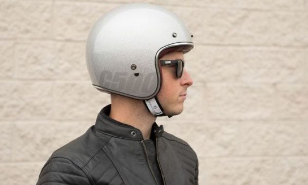 Ini Dia 10 Rekomendasi Toko Helm di Tasikmalaya, Mana Yang Jual AGV Atau Cross Termurah? 1 Ini Dia 10 Rekomendasi Toko Helm di Tasikmalaya, Mana Yang Jual AGV Atau Cross Termurah? 1