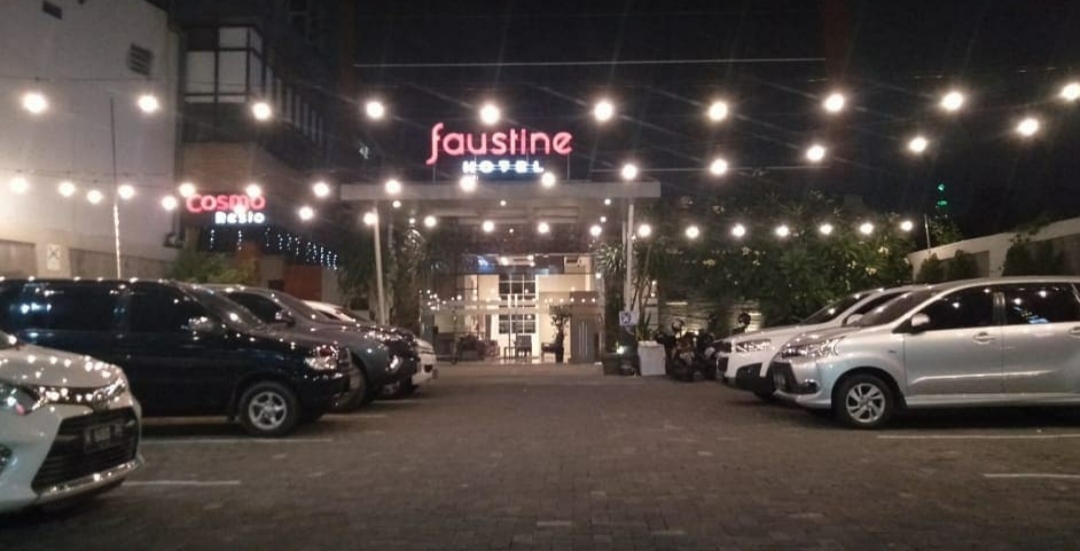 Daftar Harga Kamar dan Review Faustine Hotel Semarang, Akomodasi Murah Dengan Fasilitas Lengkap 9