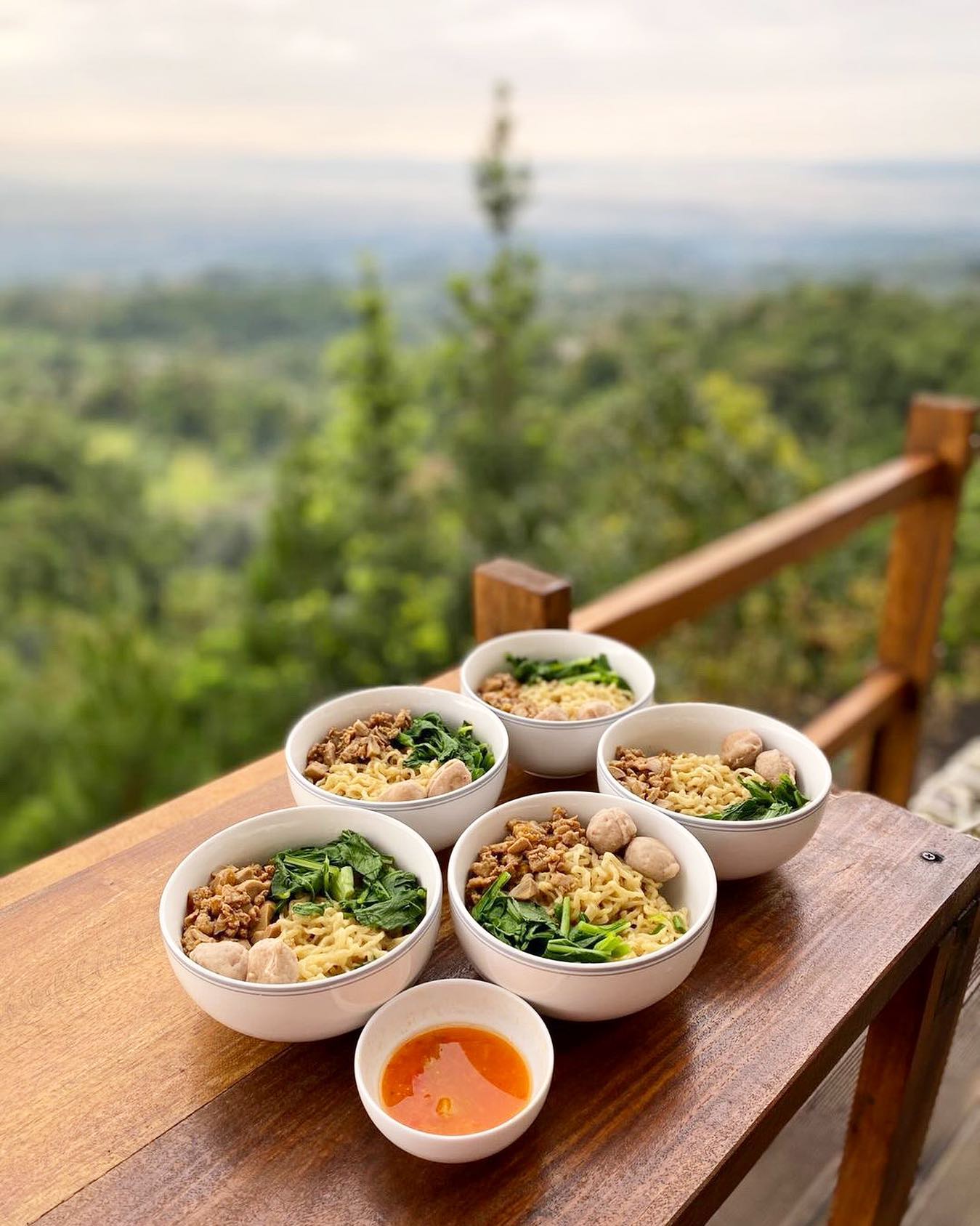 Buat Kamu Yang Ingin Merasakan Sensasi Glamping di Kancana Mandira Sukabumi, Inilah 10 Potretnya 6 Buat Kamu Yang Ingin Merasakan Sensasi Glamping di Kancana Mandira Sukabumi, Inilah 10 Potretnya 6