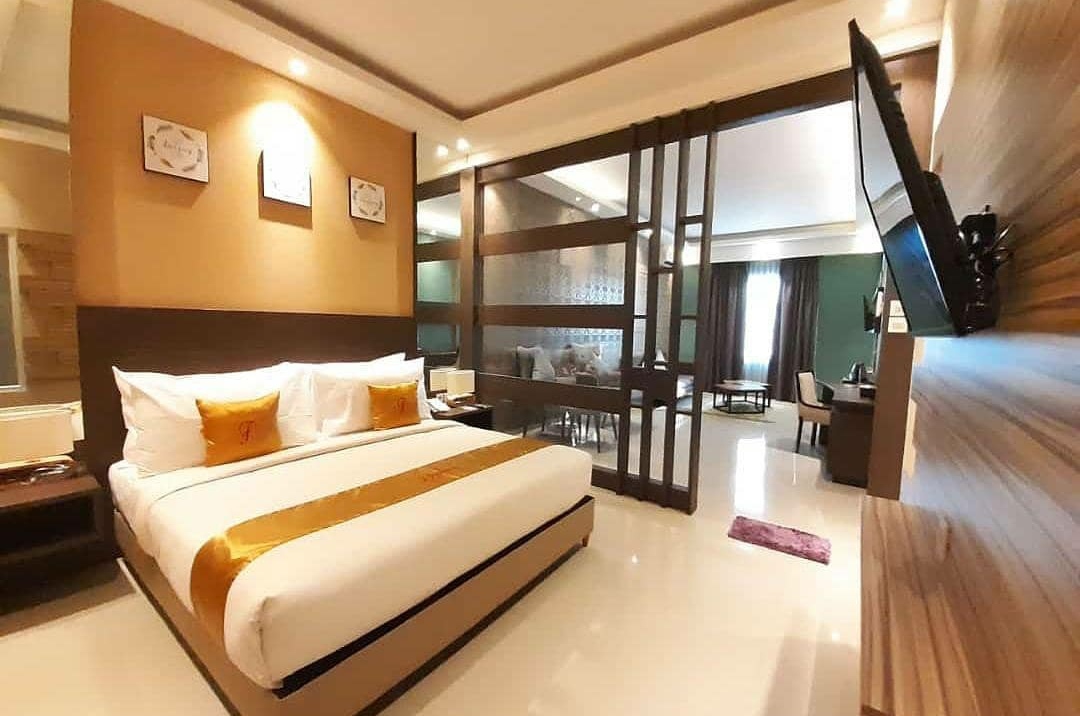 Daftar Harga Kamar dan Review Faustine Hotel Semarang, Akomodasi Murah Dengan Fasilitas Lengkap 6