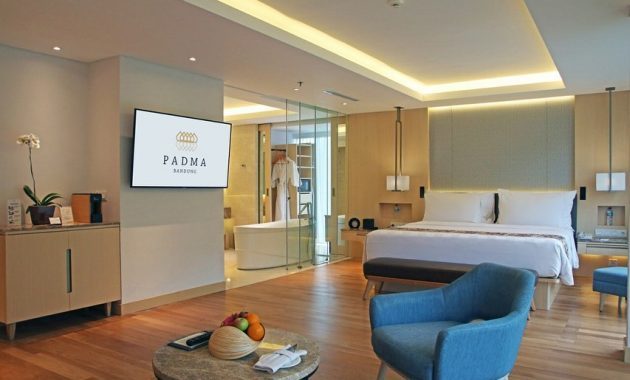 10 Potret Padma Hotel Bandung, Penginapan Mewah Yang Nyaman di Tengah Pepohonan Rimbun 7