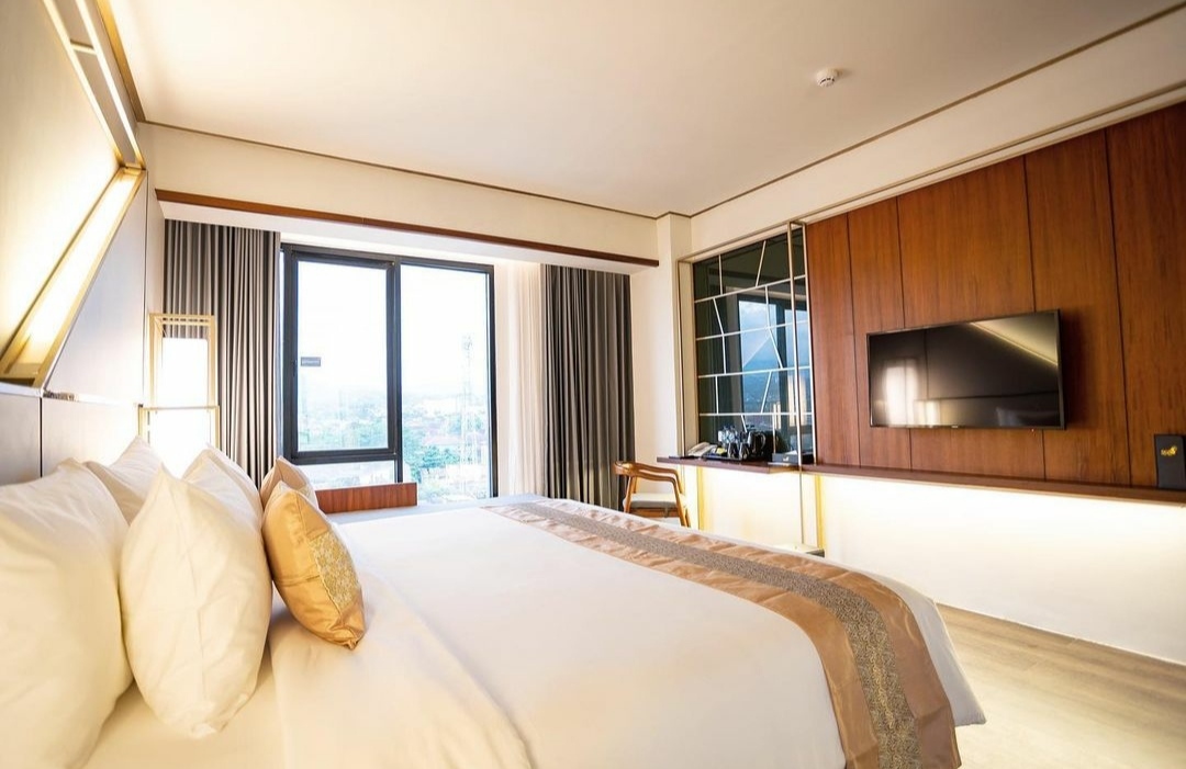 10 Potret Rayz UMM Hotel Malang, Akomodasi Bintang 4 Favorit di Kota Apel Harga Mulai Rp525.000 2 10 Potret Rayz UMM Hotel Malang, Akomodasi Bintang 4 Favorit di Kota Apel Harga Mulai Rp525.000 2