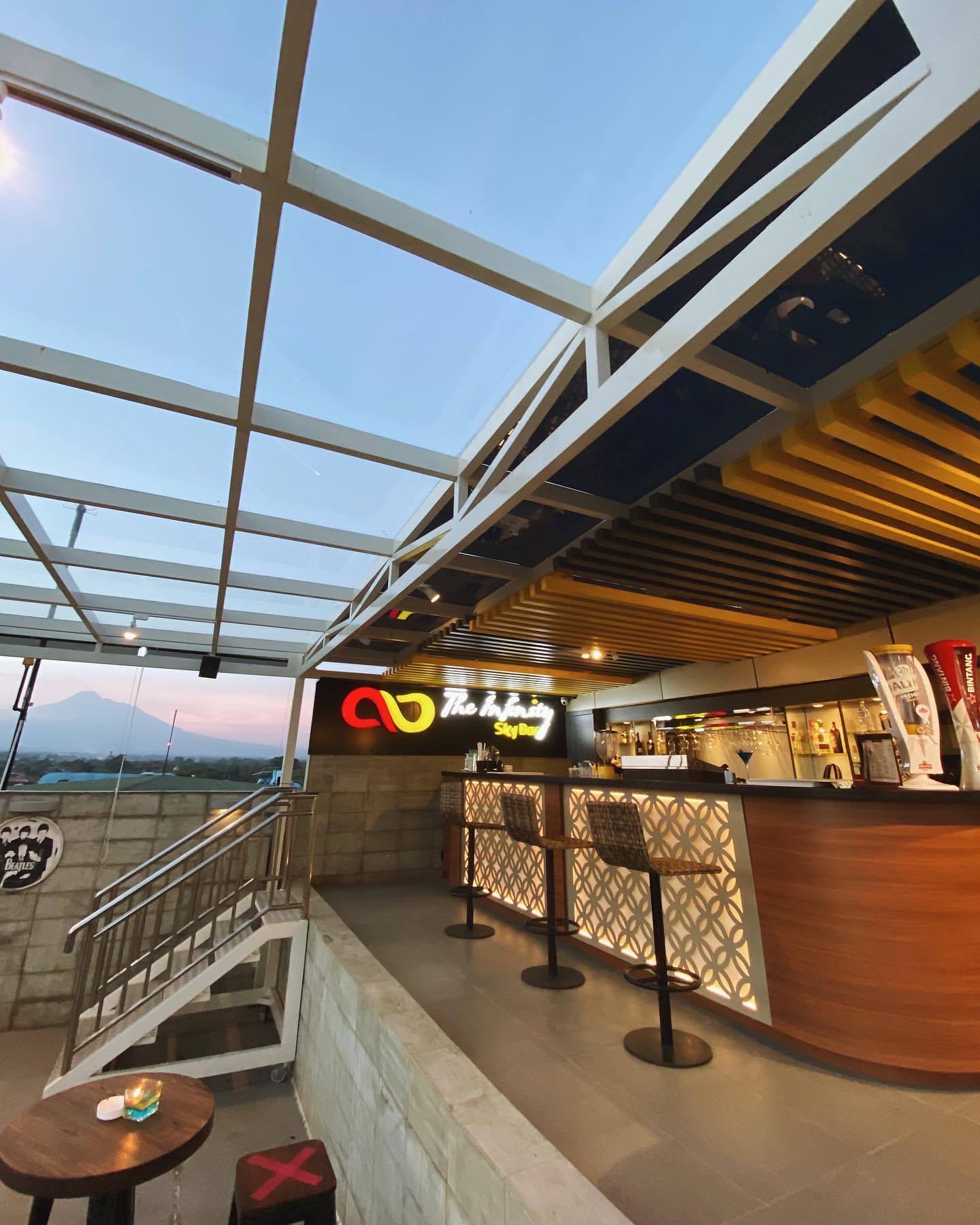 Platinum Hotel Jogja, Akomodasi Bintang 4 Yang Memiliki Banyak Fasilitas Untuk Kenyamanan Para Tamu 7