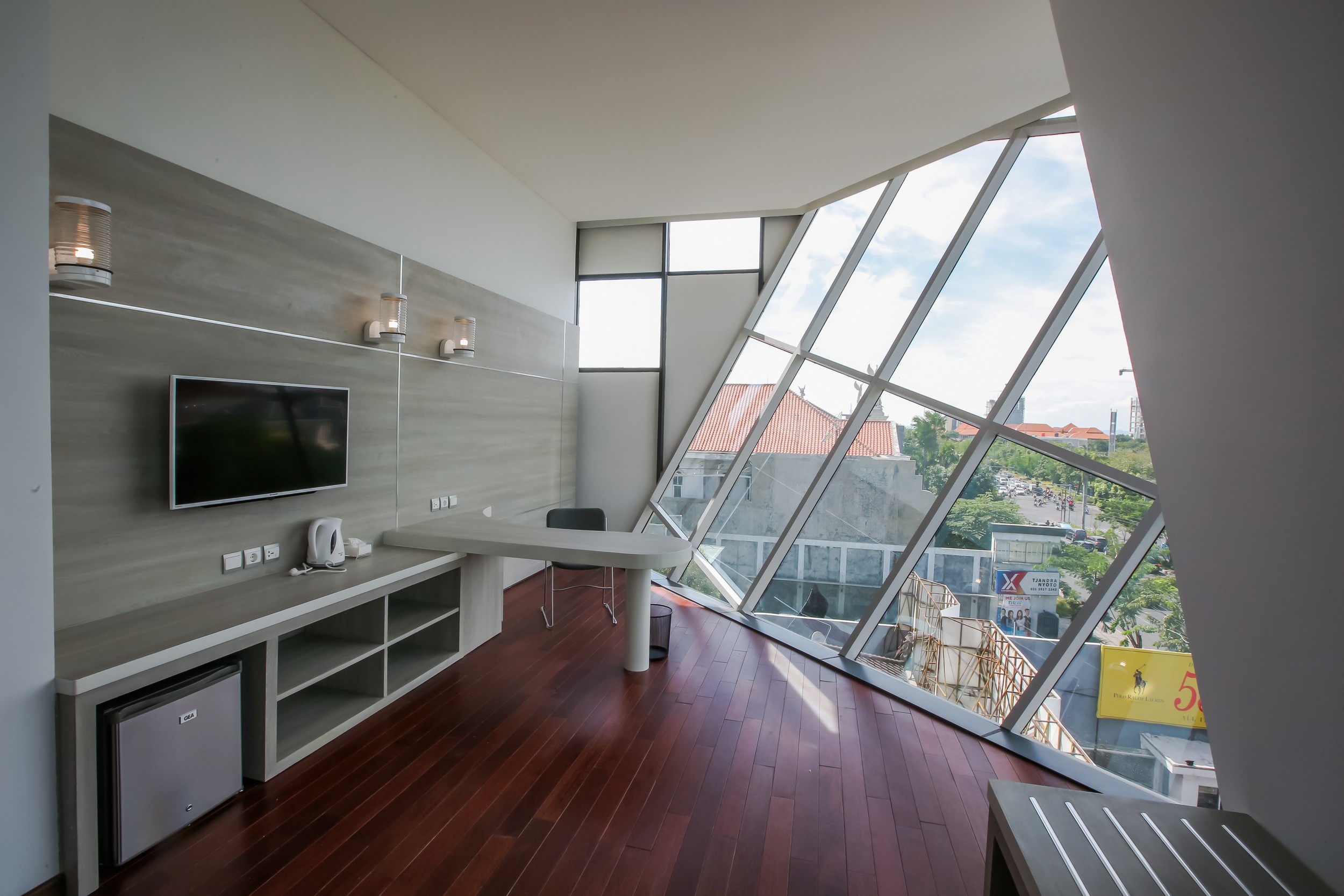 The Alimar Premier Hotel Surabaya, Penginapan Unik Dengan Harga Mulai Rp475.000 Per Malam 2